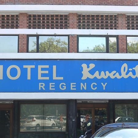 Fabexpress Kwality Regency Hotel Chandigarh Exterior photo